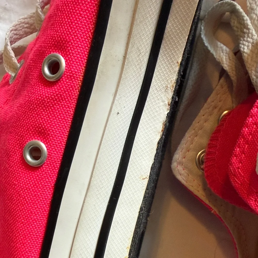 Converse Low Top Sneakers - Hot Pink Men’s8/Women’s 10 - Picture 9 of 13